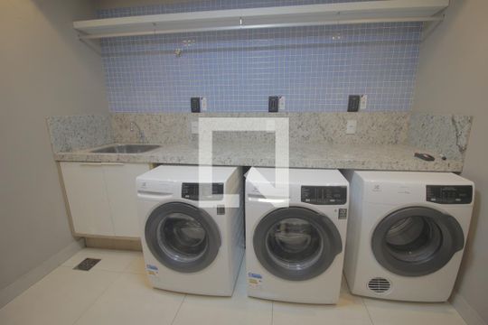Lavanderia de apartamento à venda com 1 quarto, 52m² em Centro, Canoas