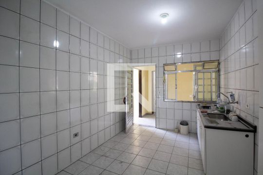 Cozinha de casa para alugar com 1 quarto, 40m² em Cidade Líder, São Paulo