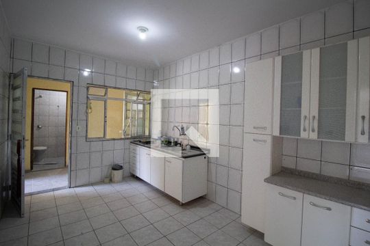 Cozinha de casa para alugar com 1 quarto, 40m² em Cidade Líder, São Paulo