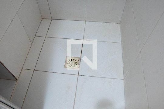 Banheiro de kitnet/studio para alugar com 1 quarto, 19m² em Campos Elíseos, São Paulo