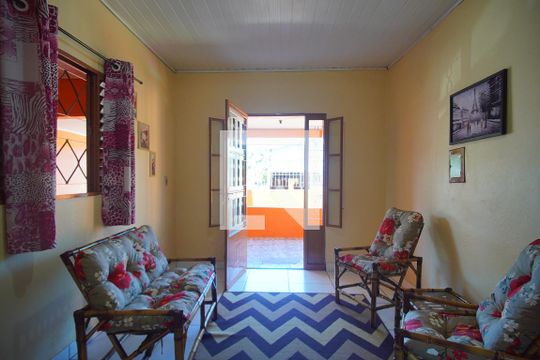 Casa à venda com 3 quartos, 300m² em Santa Teresa, São Leopoldo