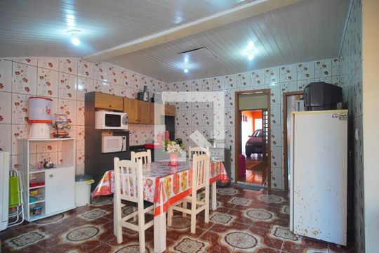 Cozinha 1 de casa à venda com 3 quartos, 300m² em Santa Teresa, São Leopoldo