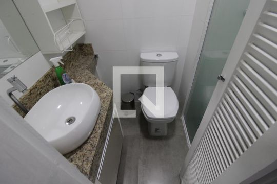Banheiro 1 de apartamento à venda com 3 quartos, 68m² em Parque Novo Mundo, São Paulo