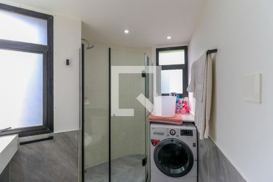 Banheiro da Suíte de apartamento à venda com 1 quarto, 50m² em Cidade Monções, São Paulo