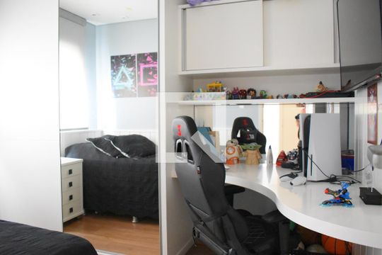 Suíte 2 de apartamento para alugar com 3 quartos, 120m² em Portão, Curitiba
