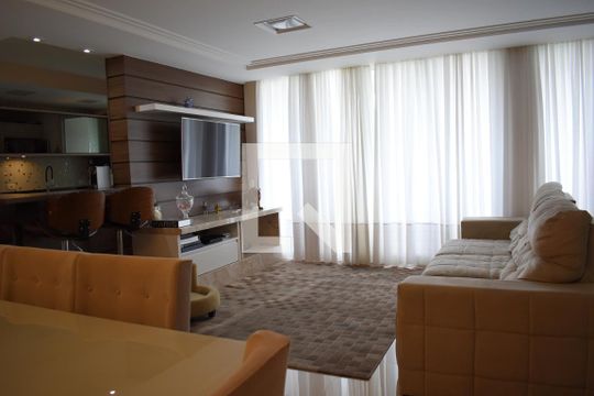 Apartamento para alugar com 3 quartos, 120m² em Portão, Curitiba