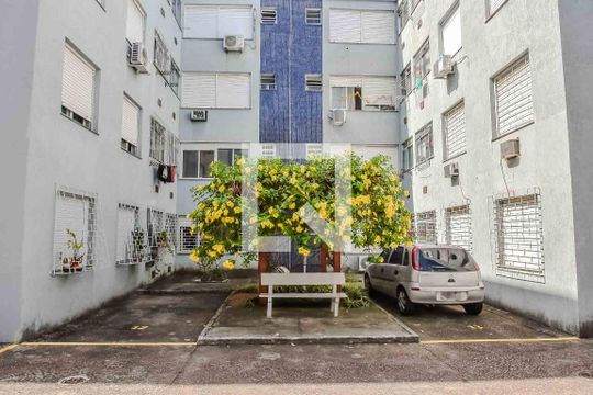 Área comum de apartamento à venda com 1 quarto, 51m² em Passo da Areia, Porto Alegre