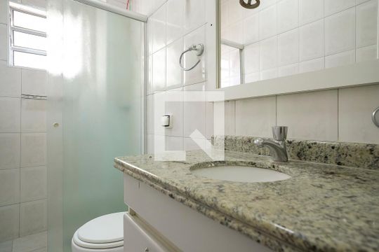 Banheiro de apartamento à venda com 2 quartos, 108m² em Nova Gerty, São Caetano do Sul
