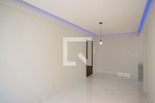 Sala de apartamento à venda com 2 quartos, 108m² em Nova Gerty, São Caetano do Sul