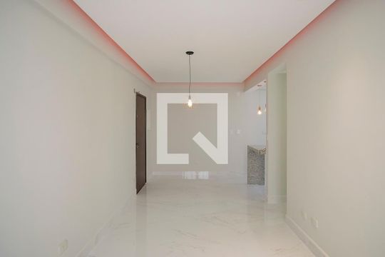 Sala de apartamento à venda com 2 quartos, 108m² em Nova Gerty, São Caetano do Sul