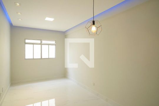 Sala de apartamento à venda com 2 quartos, 108m² em Nova Gerty, São Caetano do Sul