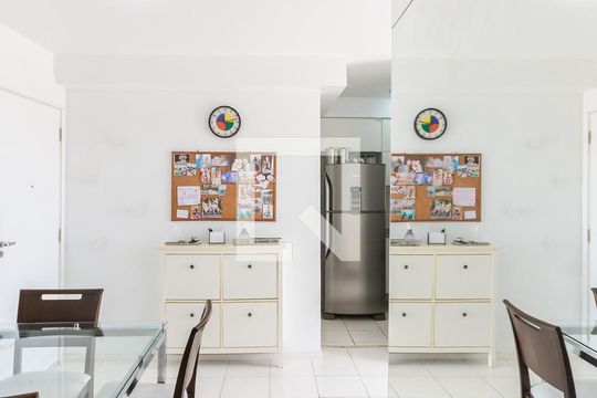 Corredor de apartamento à venda com 2 quartos, 50m² em São Cristóvão, Rio de Janeiro