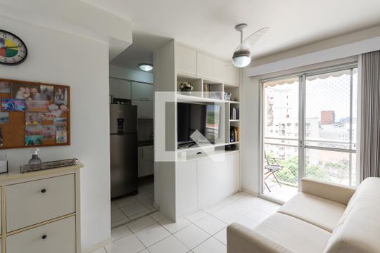 Sala de apartamento à venda com 2 quartos, 50m² em São Cristóvão, Rio de Janeiro