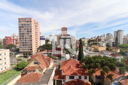 Vista da Sala de apartamento para alugar com 2 quartos, 47m² em Centro, Curitiba