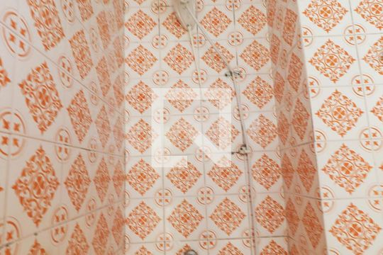 Banheiro Social de apartamento para alugar com 2 quartos, 47m² em Centro, Curitiba