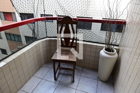 Sacada Sala de apartamento para alugar com 2 quartos, 73m² em Tupi, Praia Grande