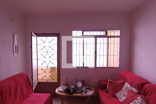 Sala de casa à venda com 3 quartos, 144m² em Vila Ester, Guarulhos