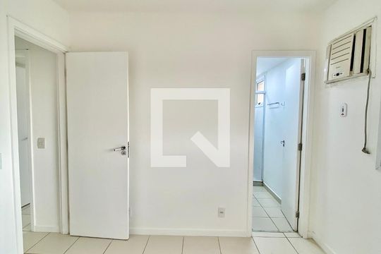 Quarto 2 de apartamento para alugar com 2 quartos, 70m² em Sampaio, Rio de Janeiro