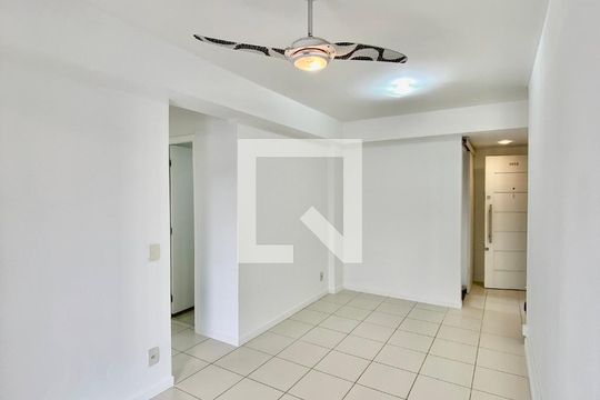 Apartamento para alugar com 2 quartos, 70m² em Sampaio, Rio de Janeiro