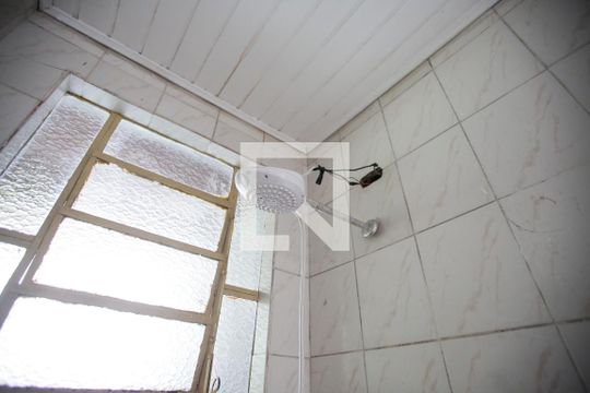 Banheiro de casa para alugar com 1 quarto, 50m² em Tanque, Rio de Janeiro