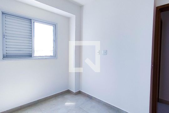 Quarto de apartamento para alugar com 2 quartos, 87m² em Jardim das Maravilhas, Santo André