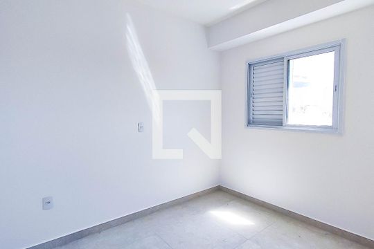 Quarto de apartamento para alugar com 2 quartos, 87m² em Jardim das Maravilhas, Santo André