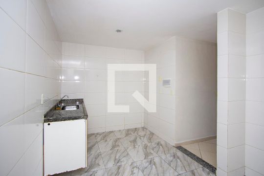 Cozinha de casa de condomínio para alugar com 2 quartos, 90m² em Boa Vista, São Gonçalo