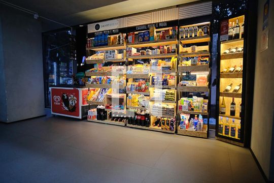Área comum - Mercado de kitnet/studio à venda com 1 quarto, 25m² em Pinheiros, São Paulo