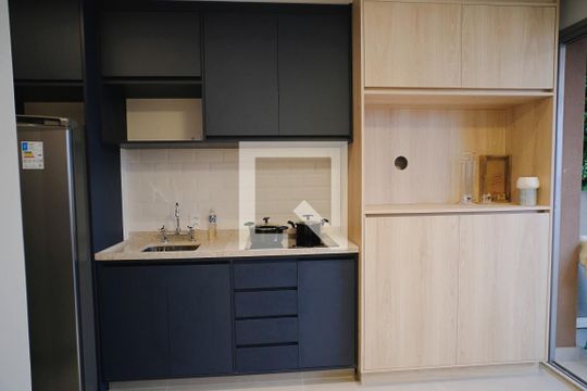 Cozinha de kitnet/studio à venda com 1 quarto, 25m² em Pinheiros, São Paulo