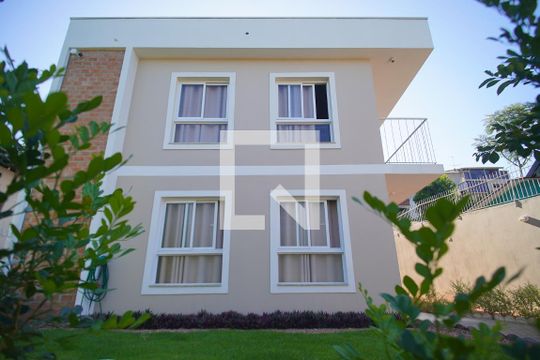 Fachada de kitnet/studio para alugar com 1 quarto, 30m² em Rio Branco, Novo Hamburgo