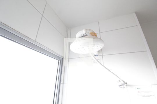 Banheiro Social de apartamento para alugar com 2 quartos, 42m² em Shopping Park, Uberlândia