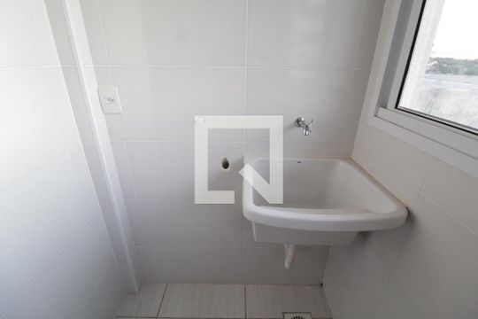 Cozinha de apartamento para alugar com 2 quartos, 54m² em Granada, Uberlândia