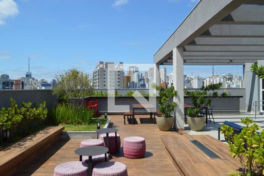 Living de kitnet/studio à venda com 1 quarto, 28m² em Liberdade, São Paulo