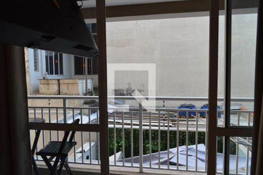 Varanda de kitnet/studio à venda com 1 quarto, 28m² em Liberdade, São Paulo