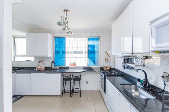 Cozinha de apartamento à venda com 3 quartos, 82m² em Nova Granada, Belo Horizonte