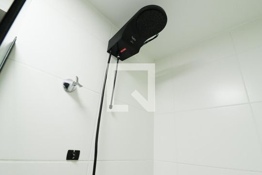 Banheiro de apartamento para alugar com 1 quarto, 28m² em Casa Verde, São Paulo