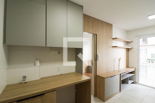 Sala/Cozinha/Área de Serviço de apartamento para alugar com 1 quarto, 28m² em Casa Verde, São Paulo