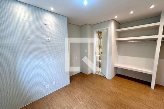 Suíte de apartamento à venda com 1 quarto, 66m² em Jardim Flor da Montanha, Guarulhos