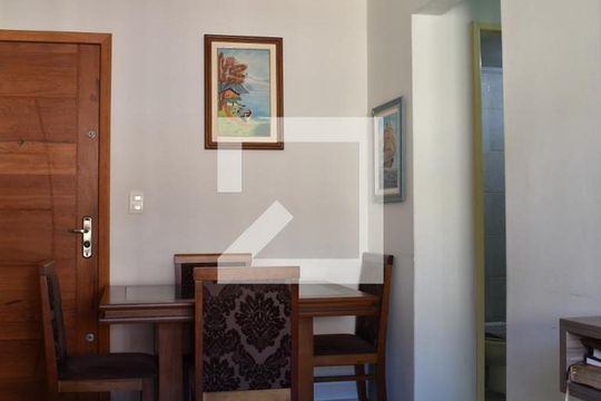 Sala de apartamento para alugar com 2 quartos, 58m² em Boa Vista, Curitiba