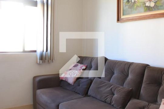 Sala de apartamento para alugar com 2 quartos, 58m² em Boa Vista, Curitiba