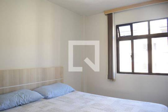 Quarto 1 de apartamento para alugar com 2 quartos, 58m² em Boa Vista, Curitiba
