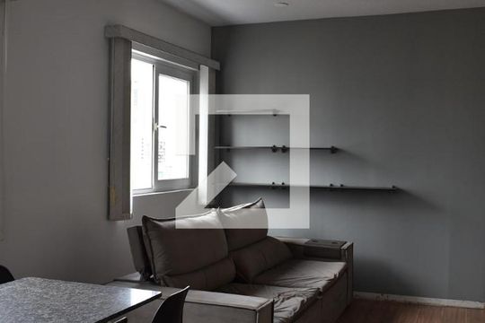 Sala de apartamento para alugar com 1 quarto, 51m² em Centro, Curitiba