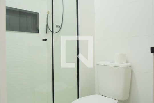 Banheiro de kitnet/studio à venda com 1 quarto, 26m² em Tatuapé, São Paulo