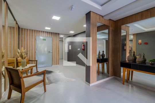Hall de entrada de apartamento para alugar com 1 quarto, 50m² em Bom Jesus, Porto Alegre