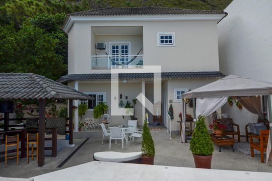 Fachada de casa de condomínio à venda com 5 quartos, 450m² em Vargem Pequena, Rio de Janeiro