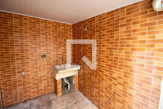 Área de Serviço de casa para alugar com 2 quartos, 90m² em Cidade Antônio Estêvão de Carvalho, São Paulo