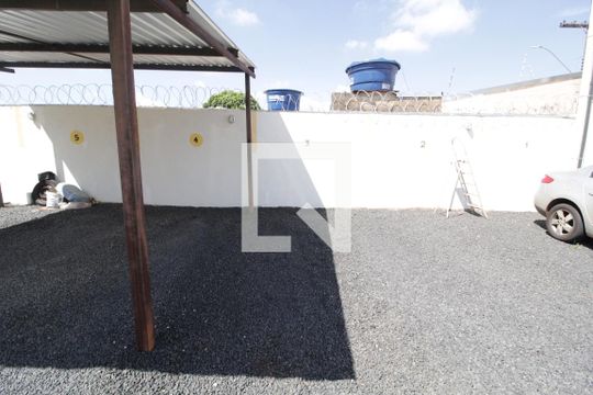 Garagem de apartamento para alugar com 2 quartos, 67m² em Tibery, Uberlândia
