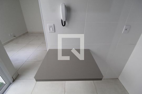 Cozinha de apartamento para alugar com 2 quartos, 67m² em Tibery, Uberlândia