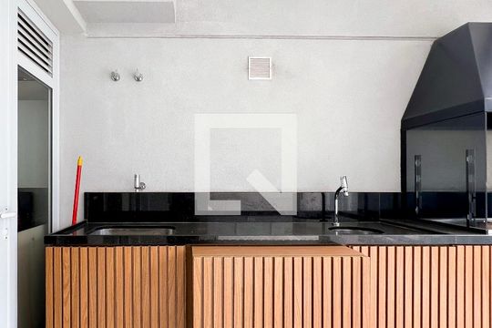 Cozinha de apartamento para alugar com 1 quarto, 65m² em Indianópolis, São Paulo