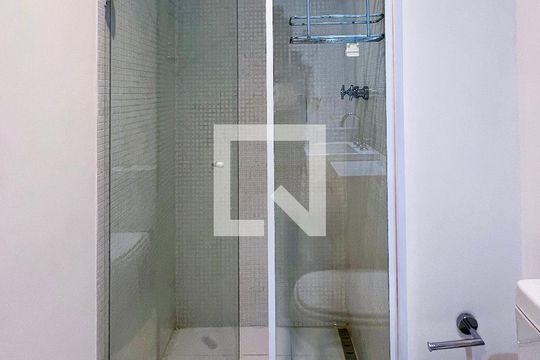Banheiro 2 de apartamento para alugar com 1 quarto, 65m² em Indianópolis, São Paulo